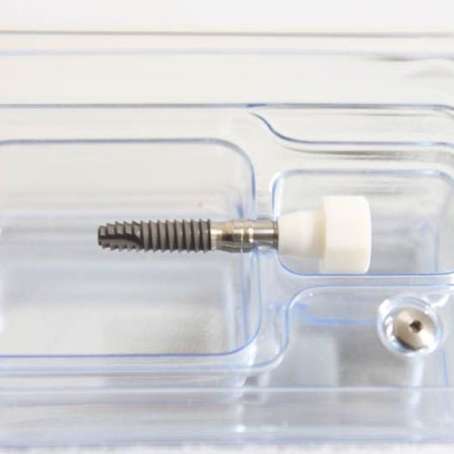 Recomendaciones tras la cirugía de implantes dentales