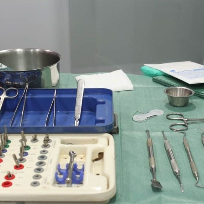 Cirugía dental en Fuenlabrada